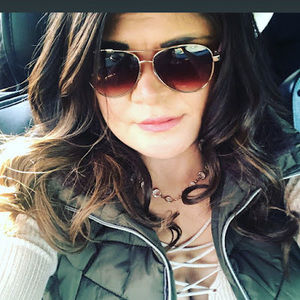 Meet your Posher, Ana